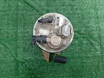 НАСОС ПОГРУЖНОЙ НА TOYOTA COROLLA NZE121 1NZ-FE