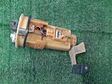 НАСОС ПОГРУЖНОЙ НА TOYOTA PLATZ NCP12 1NZ-FE