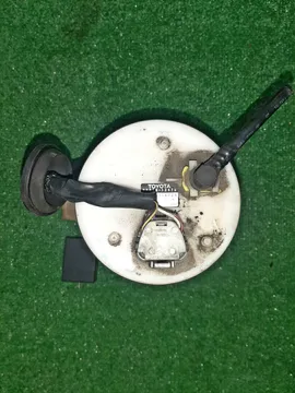 НАСОС ПОГРУЖНОЙ НА TOYOTA COROLLA NZE124 1NZ-FE