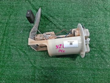 НАСОС ПОГРУЖНОЙ НА TOYOTA COROLLA  AXIO NZE161 1NZ-FE