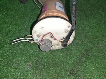 НАСОС ПОГРУЖНОЙ НА TOYOTA PROBOX NCP58G 1NZ-FE