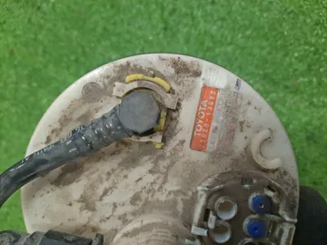 НАСОС ПОГРУЖНОЙ НА TOYOTA COROLLA ZZE122 1ZZ-FE