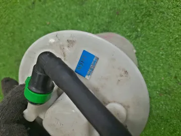 НАСОС ПОГРУЖНОЙ НА MAZDA RX-8 SE3P 13B