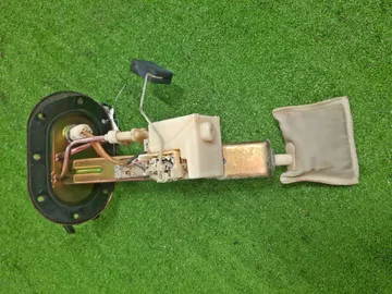 НАСОС ПОГРУЖНОЙ НА SUBARU FORESTER SF5 EJ20E