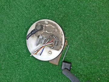 НАСОС ПОГРУЖНОЙ НА TOYOTA ALLION ZZT240 1ZZ-FE