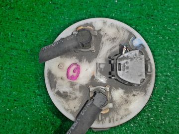 НАСОС ПОГРУЖНОЙ НА TOYOTA AVENSIS AZT255 1AZ-FSE