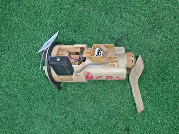 НАСОС ПОГРУЖНОЙ НА TOYOTA VITZ NCP10 2NZ-FE