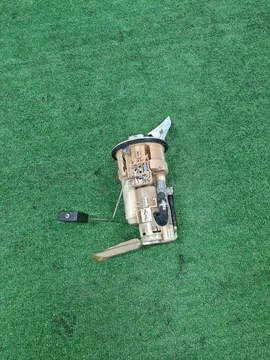 НАСОС ПОГРУЖНОЙ НА TOYOTA ALTEZZA GXE10 1G-FE