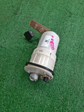 НАСОС ПОГРУЖНОЙ НА TOYOTA PROBOX NCP160V 1NZ-FE