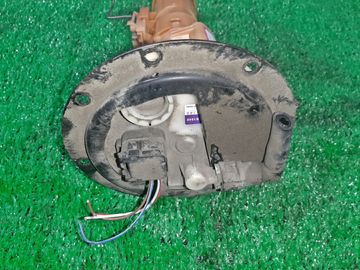 НАСОС ПОГРУЖНОЙ НА DAIHATSU BE-GO J200G 3SZ-VE