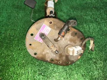 НАСОС ПОГРУЖНОЙ НА SUBARU IMPREZA GG9 EJ204