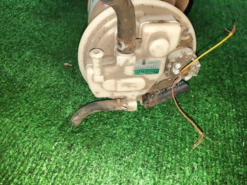 НАСОС ПОГРУЖНОЙ НА TOYOTA COROLLA  AXIO ZRE142 2ZR-FE