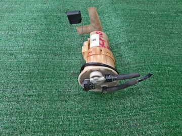 НАСОС ПОГРУЖНОЙ НА TOYOTA VITZ SCP10 1SZ-FE