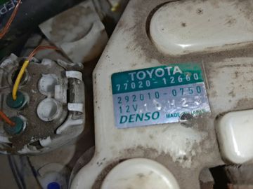 НАСОС ПОГРУЖНОЙ НА TOYOTA COROLLA  AXIO ZRE142 2ZR-FE