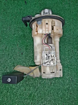 НАСОС ПОГРУЖНОЙ НА TOYOTA VOLTZ ZZE136 1ZZ-FE