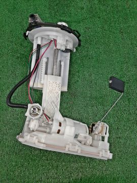 НАСОС ПОГРУЖНОЙ НА TOYOTA PROBOX NHP160V 1NZ-FXE