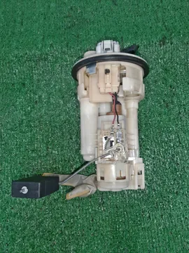 НАСОС ПОГРУЖНОЙ НА TOYOTA COROLLA NZE121 1NZ-FE