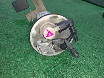 НАСОС ПОГРУЖНОЙ НА TOYOTA COROLLA NZE121 1NZ-FE