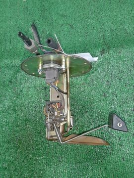 НАСОС ПОГРУЖНОЙ НА TOYOTA CALDINA ST210 3S-FE