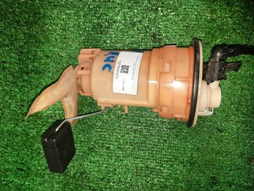 НАСОС ПОГРУЖНОЙ НА TOYOTA COROLLA ZZE122 1ZZ-FE