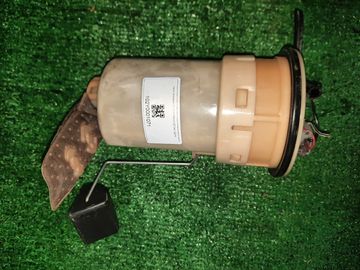 НАСОС ПОГРУЖНОЙ НА TOYOTA PREMIO ZZT240 1ZZ-FE