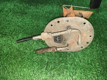 НАСОС ПОГРУЖНОЙ НА TOYOTA CORONA EXIV ST200 4S-FE