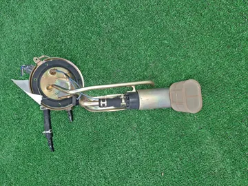 НАСОС ПОГРУЖНОЙ НА TOYOTA MARK II GX100 1G-FE