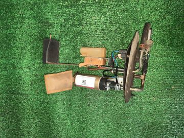 НАСОС ПОГРУЖНОЙ НА TOYOTA CAMRY SV40 4S-FE