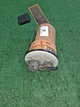 НАСОС ПОГРУЖНОЙ НА TOYOTA ISIS ZNM10G 1ZZ-FE