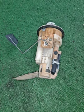 НАСОС ПОГРУЖНОЙ НА TOYOTA CROWN MAJESTA UZS171 1UZ-FE