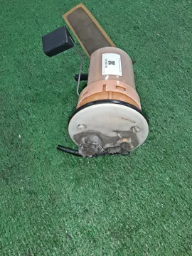 НАСОС ПОГРУЖНОЙ НА TOYOTA ISIS ZNM10G 1ZZ-FE