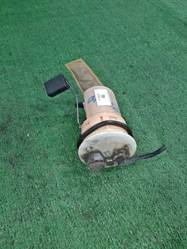 НАСОС ПОГРУЖНОЙ НА TOYOTA ISIS ZNM10G 1ZZ-FE