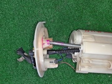 НАСОС ПОГРУЖНОЙ НА TOYOTA PRIUS NHW20 1NZ-FXE