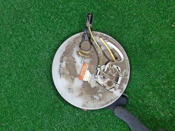 НАСОС ПОГРУЖНОЙ НА TOYOTA HARRIER MCU10W 1MZ-FE