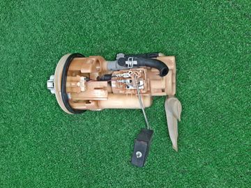 НАСОС ПОГРУЖНОЙ НА TOYOTA COROLLA NZE124 1NZ-FE