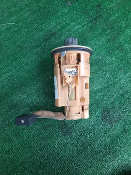 НАСОС ПОГРУЖНОЙ НА TOYOTA VISTA ZZV50 1ZZ-FE