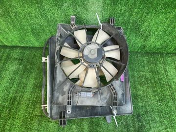 ДИФФУЗОР РАДИАТОРА НА HONDA STREAM RN1 D17A