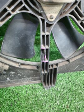 ДИФФУЗОР РАДИАТОРА НА NISSAN SERENA TC24 QR20DE