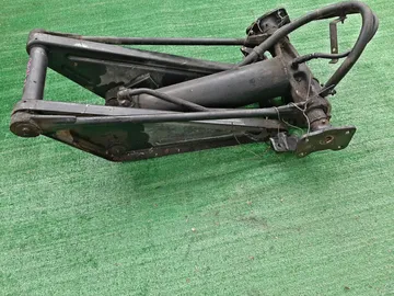 ГИДРОЦИЛИНДР НА MITSUBISHI CANTER FE70D