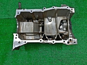 ПОДДОН ДВС НА TOYOTA NOAH ZRR70G 3ZR-FAE