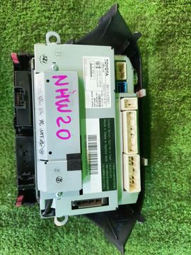 МОНИТОР НА TOYOTA PRIUS NHW20