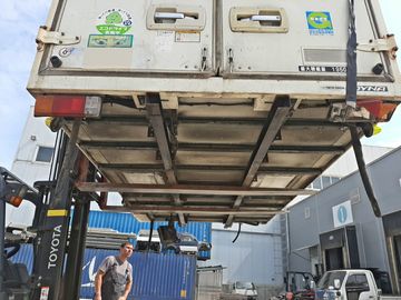 БУДКА НА TOYOTA DYNA XZU504