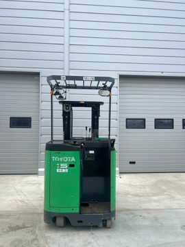 ШТАБЕЛЕР TOYOTA 