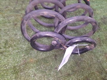 ПРУЖИНА НА NISSAN LEAF AZE0 EM57