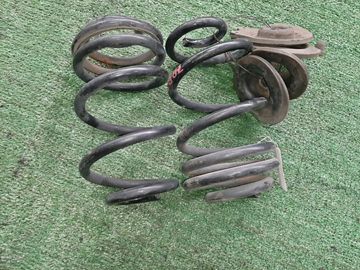 ПРУЖИНА НА TOYOTA NOAH ZRR80G 3ZR-FAE