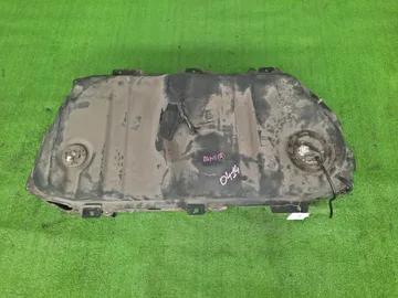 ТОПЛИВНЫЙ БАК НА TOYOTA ISIS ZGM11G 3ZR-FAE