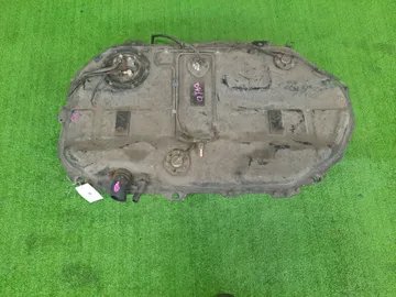 ТОПЛИВНЫЙ БАК НА MITSUBISHI LANCER CEDIA CS2A 4G15