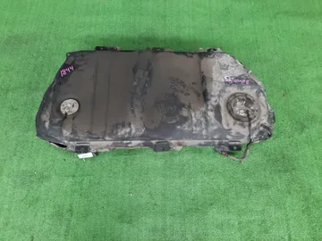 ТОПЛИВНЫЙ БАК НА TOYOTA ISIS ZNM10G 1ZZ-FE