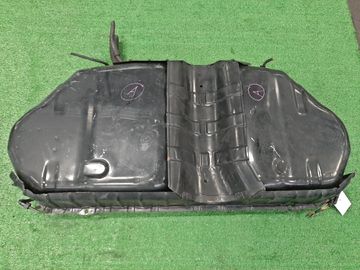 ТОПЛИВНЫЙ БАК НА MITSUBISHI CHARIOT GRANDIS N84W 4G64