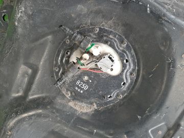 ТОПЛИВНЫЙ БАК НА MAZDA FAMILIA BJ5W ZL-DE